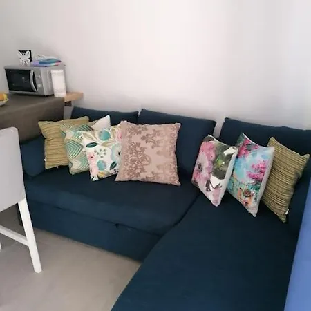 Quiet & Bright With Private Garden Lägenhet *